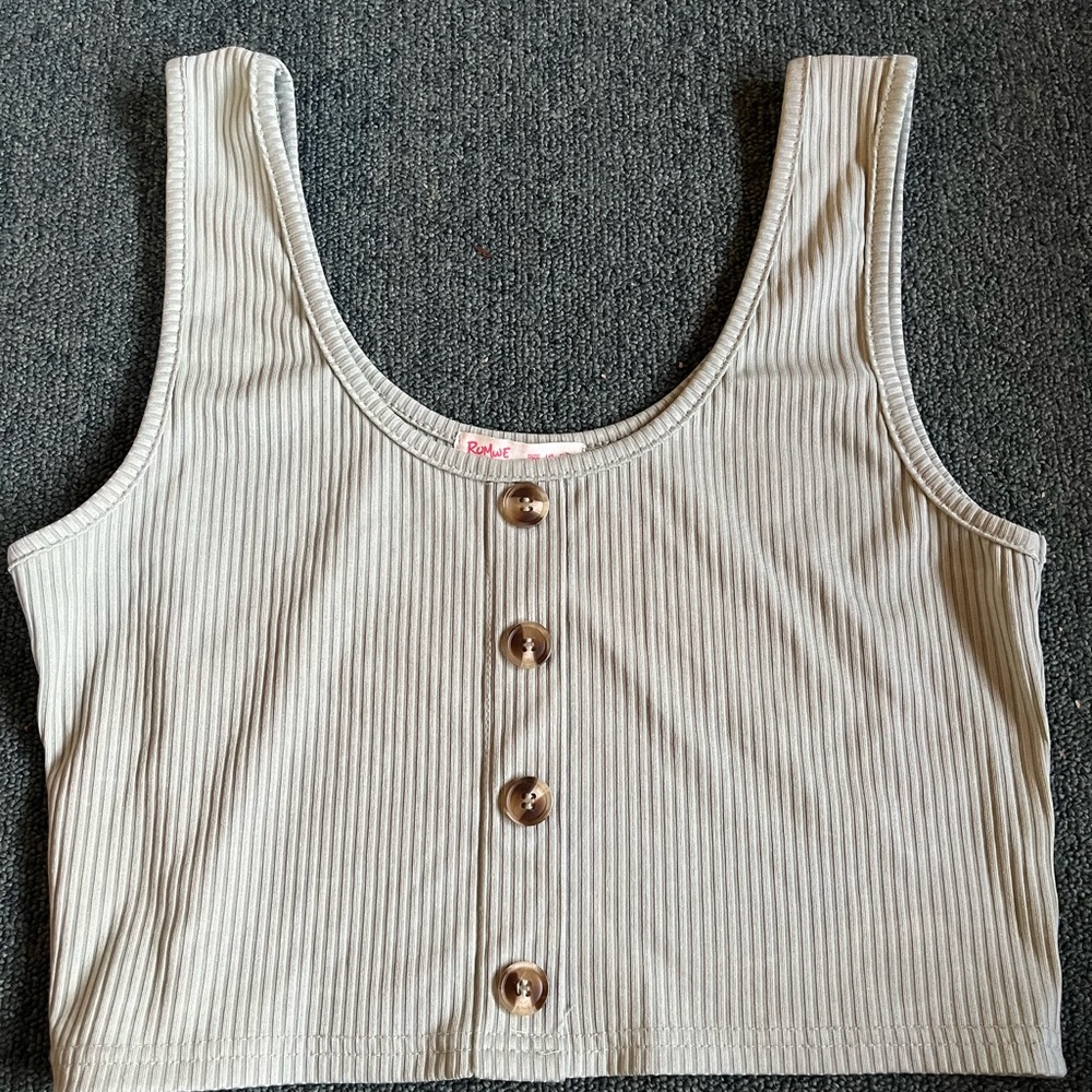 Green Romwe crop size L